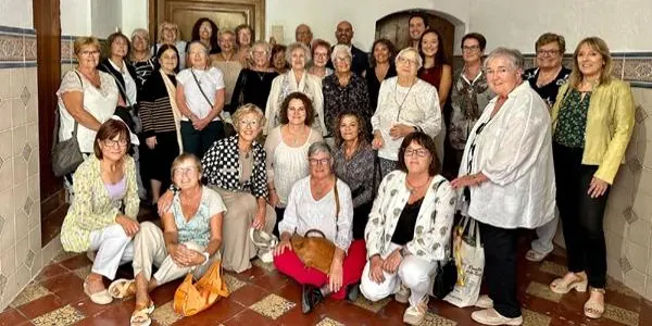 La Trobada de Rosalies de Torredembarra celebra la 28a edició amb una trentena de dones