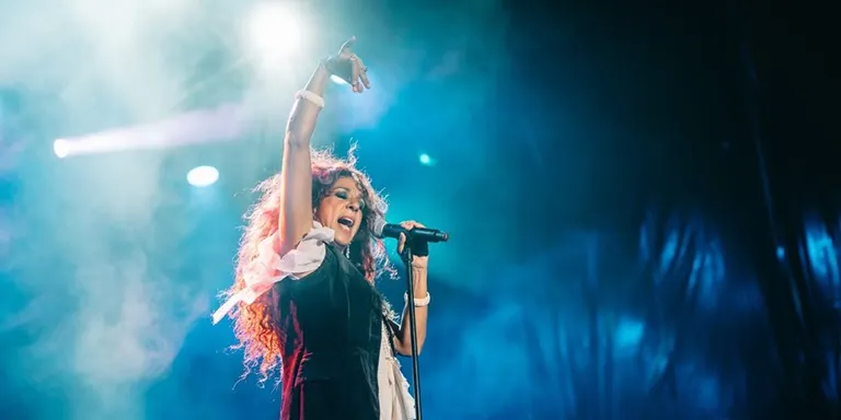 Rosario omple l'Arts d'Estiu en un concert amb tots els seus gran èxits