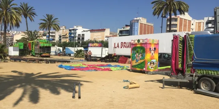 La Fira d'Atraccions ha començat avui el muntatge a la Picòrdia
