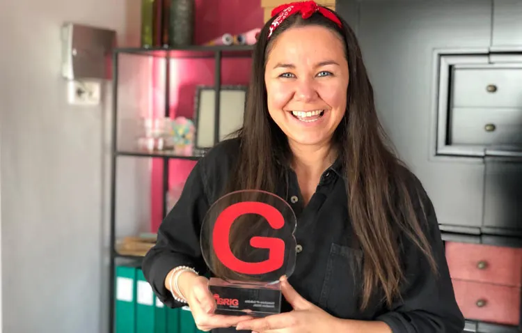 Las cajas personalizadas de la utrerana María Piñero, triunfadoras de un certamen para emprendedores de Coca-Cola