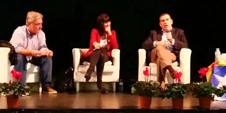 Aquest divendres, nou acte de l’ANC i el CDR a la plaça de l’Ajuntament amb Jandi Velasco i Oriol Calvís com a caps de cartells