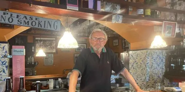 El mític Faristol d’Altafulla retratat en un llibre escrit pel seu propietari, Agustí Martí
