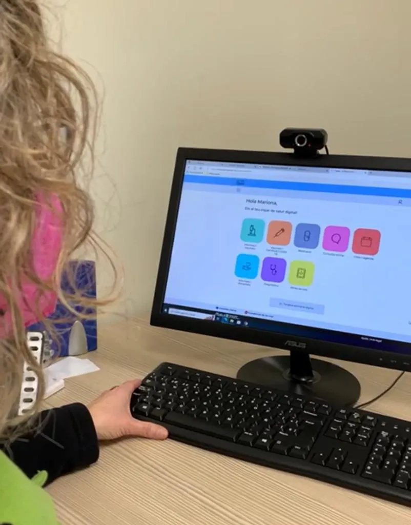 <strong>El nou sistema informàtic del Centre Sanitari ja permet fer e-consultes i programar una visita per motius</strong>