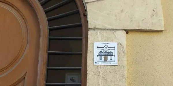 Creixell senyalitzarà amb pictogrames els espais públics i comerços del municipi