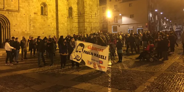 Concentració a la Seu d'Urgell per exigir l'alliberament de Pablo Hasél