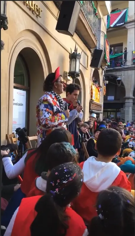 La coronació del Xut petit i l'estrena del bramador infantil protagonitzen el Carnaval dels més menuts