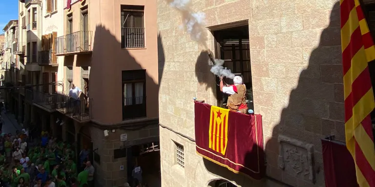 Solsona s'endinsa en una Festa Major amb més concerts i avançant la capta al primer dia per atraure més públic juvenil