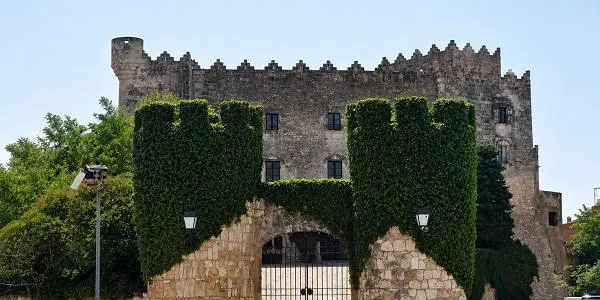 Un centenar de persones participen aquest divendres en la II Marxa Nocturna dels Ratpenats dels Atletes d’Altafulla
