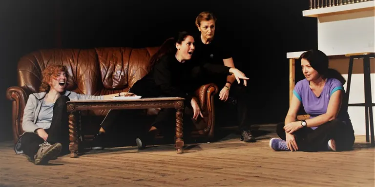 L'obra "Dones com jo" als actes del 8-M a Pineda, amb el Grup de Teatre Solidari de GEA XXI