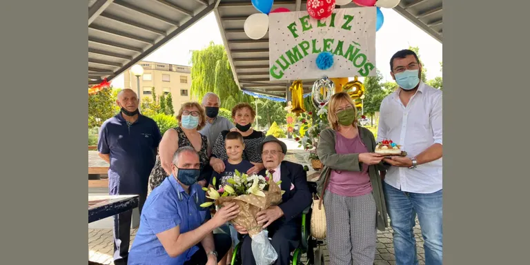 Felicitació institucional a Antonio Martínez López pels seus 102 anys