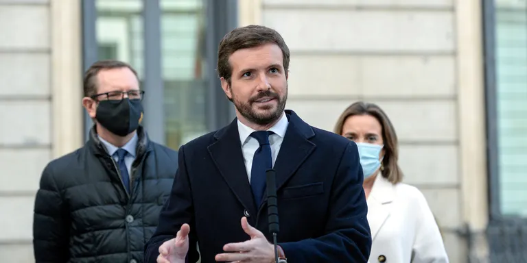 El Govern es querella contra Casado per les seves declaracions sobre els nens que parlen castellà