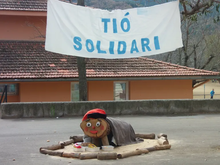 El Tió Solidari arriba novament a l'Escola Albert Vives