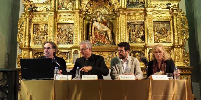 El Retaule de la Pietat torna a lluir a la Seu