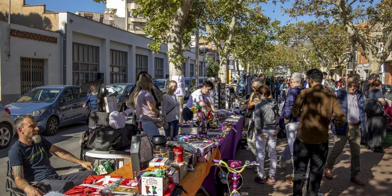 70 taules ompliran la Rambla en el sisè mercat de segona mà