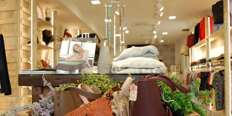 L’Ajuntament i el comerç posen de nou en marxa la campanya ‘Estimo Cambrils, compro a Cambrils’
