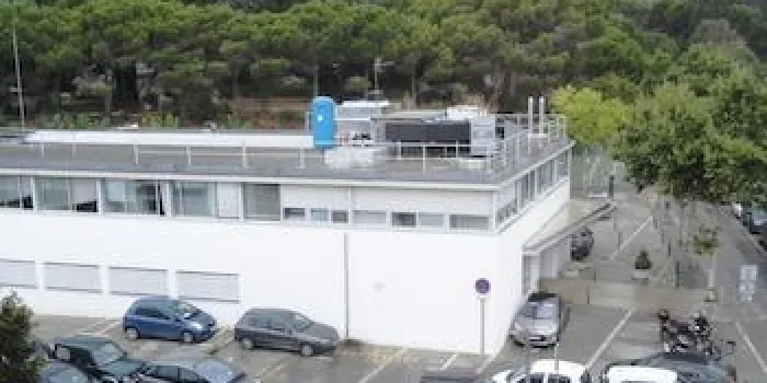 JxA demana al govern que es replantegi la decisió de retirar una targeta als treballadors del SEM per aparcar darrere al CAP