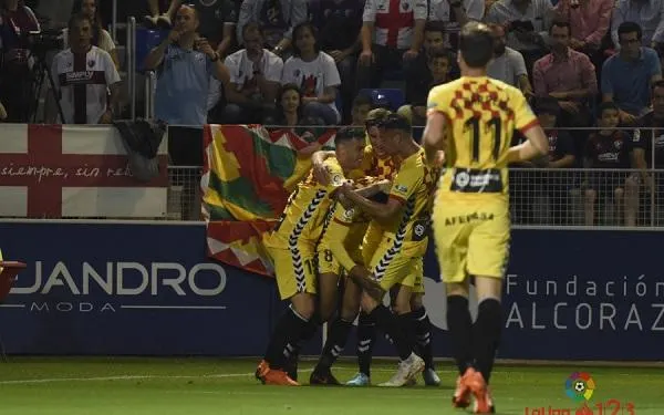 El Nàstic guanya l’Alcoraz amb un gol d’Ikechukwu Uche i segueix depenent d’ell mateix per assolir la permanència