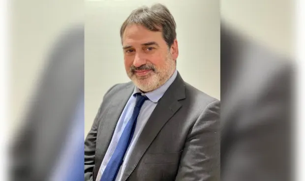 El neurocirurgià i músic calderí Andreu Gabarrós impulsa un disc dedicat a alguns pacients seus i gravat amb ells