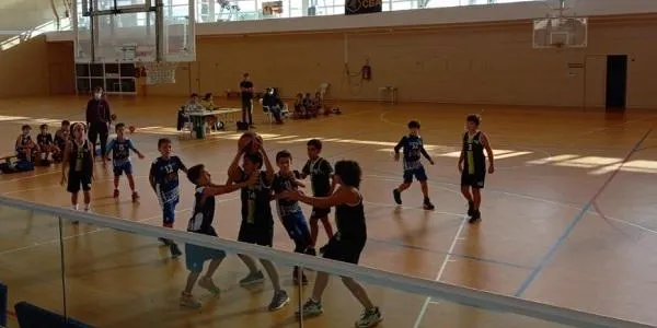 El Mini masculí del CB Altafulla – BBG es retroba amb la victòria davant el Sagrat Cor ‘Blanc’ (54-40)
