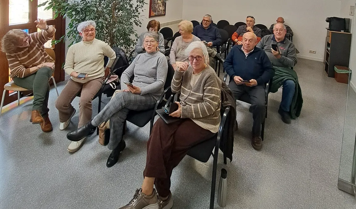 Més d'una cinquantena de participants en les primeres sessions del projecte "Més digitals" al Solsonès
