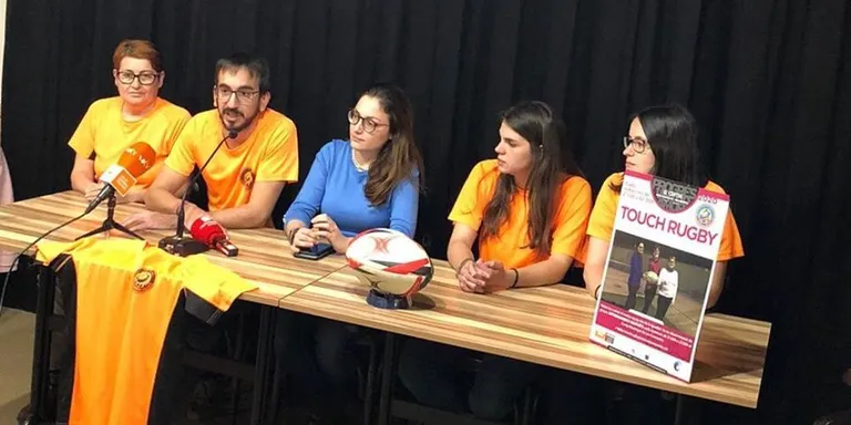 L'equip de Touch Rugby concreta la seva proposta de promoció de l'esport femení