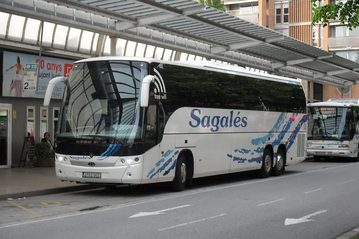 Caldes forma part de la nova línia d’autobús que uneix Moià i la UAB