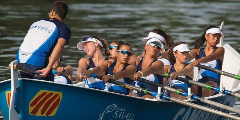 Bons resultats del Club Vent d’Estrop i del Club Rem Cambrils a la Lliga Catalana de Llagut