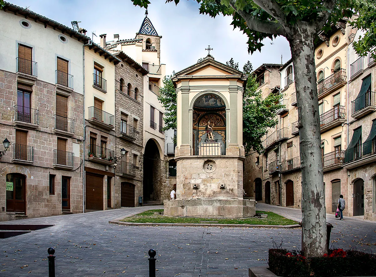 La plaça de Sant Joan de Solsona, candidata a millor plaça de Catalunya al programa Planta Baixa de TV3