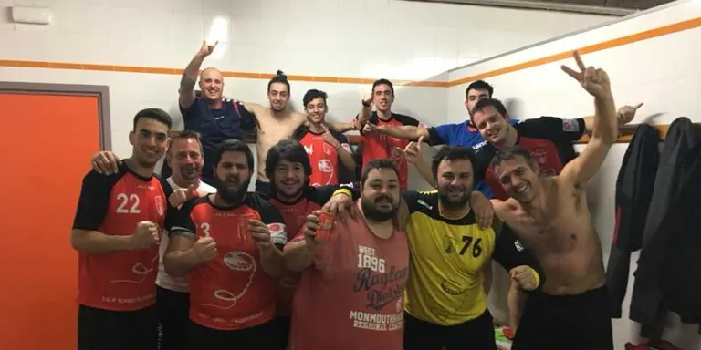 Els sèniors del CHA s'enfronta al líder amb la mirada posada en les posicions d'ascens