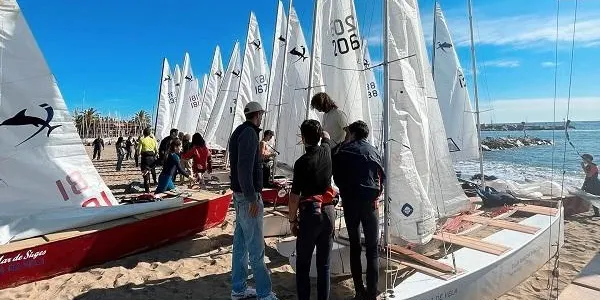 Tres regatistes del CM Altafulla participen en la Copa d’Europa de Patí de Vela Junior a Barcelona