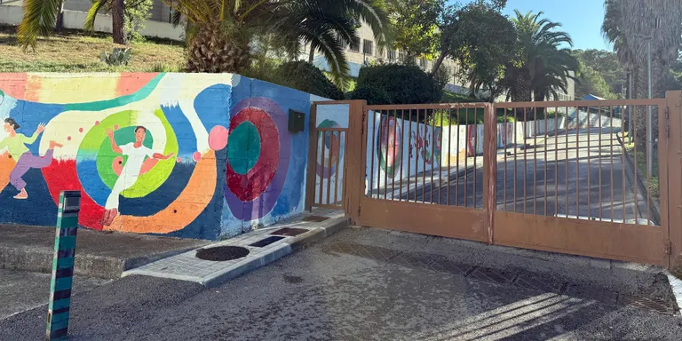 Les famílies de l'escola El Ventijol de Blanes demanen que es posin càmeres a les zones comunes