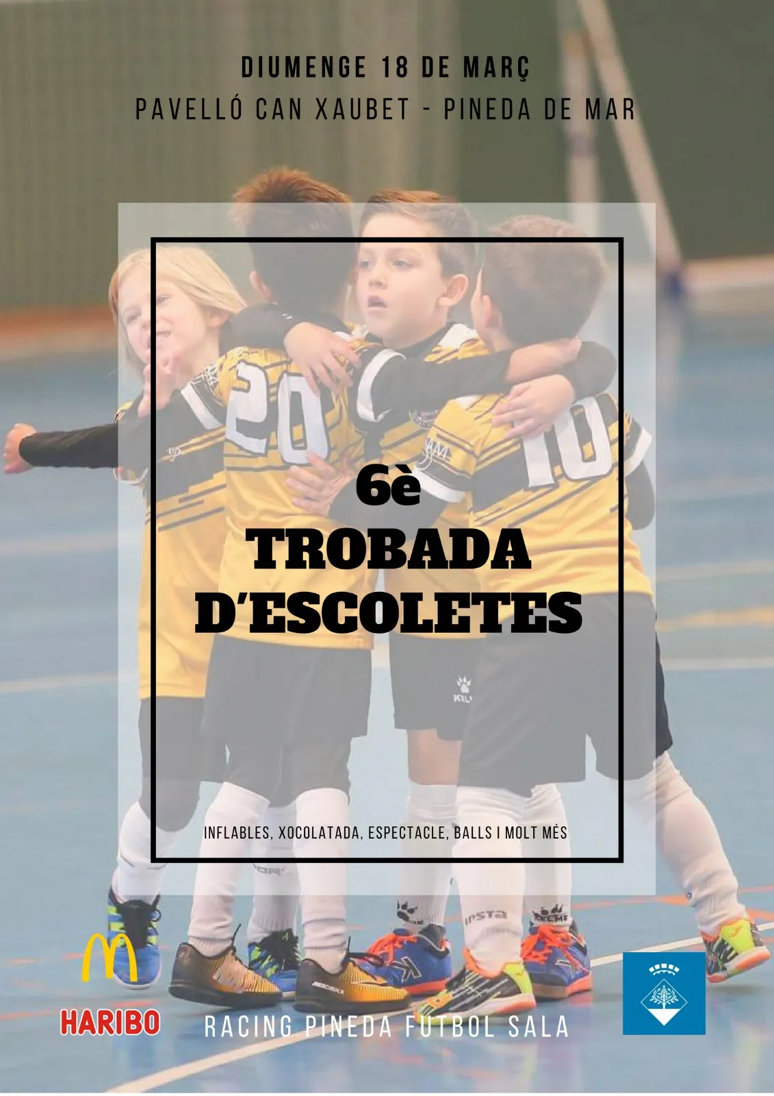 La trobada d'escoletes de futbol sala a Pineda, aplega cap de 150 nens i nenes