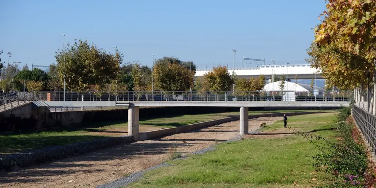 La passarel·la de vianants de la riera d’Alforja torna a estar operativa