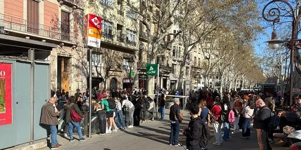 Nova jornada de caos al servei ferroviari aquest dimarts per una avaria i la vaga