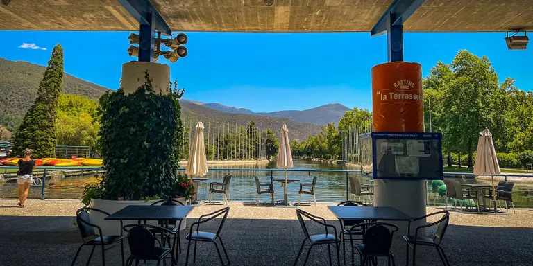 Reobre el bar-restaurant La Terrasseta del Ràfting Parc
