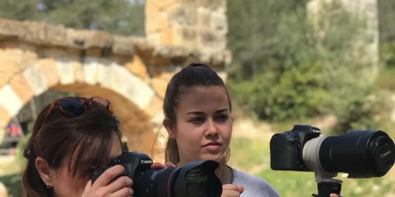 La vallenca Marta Arjona explica el projecte de videodansa que recorre Estats Units