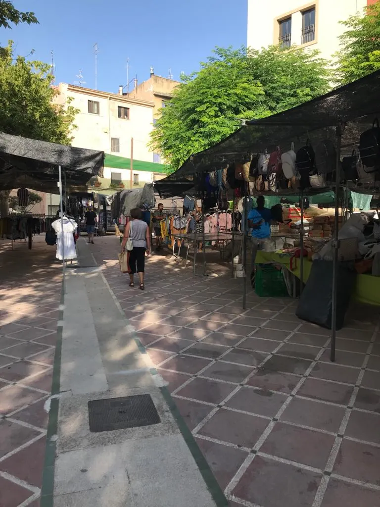 Dissabte torna el mercat de la roba