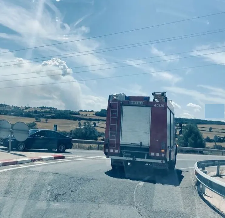 Dues dotacions dels bombers de Caldes participen en l'extinció de l'incendi de Santa Coloma de Queralt