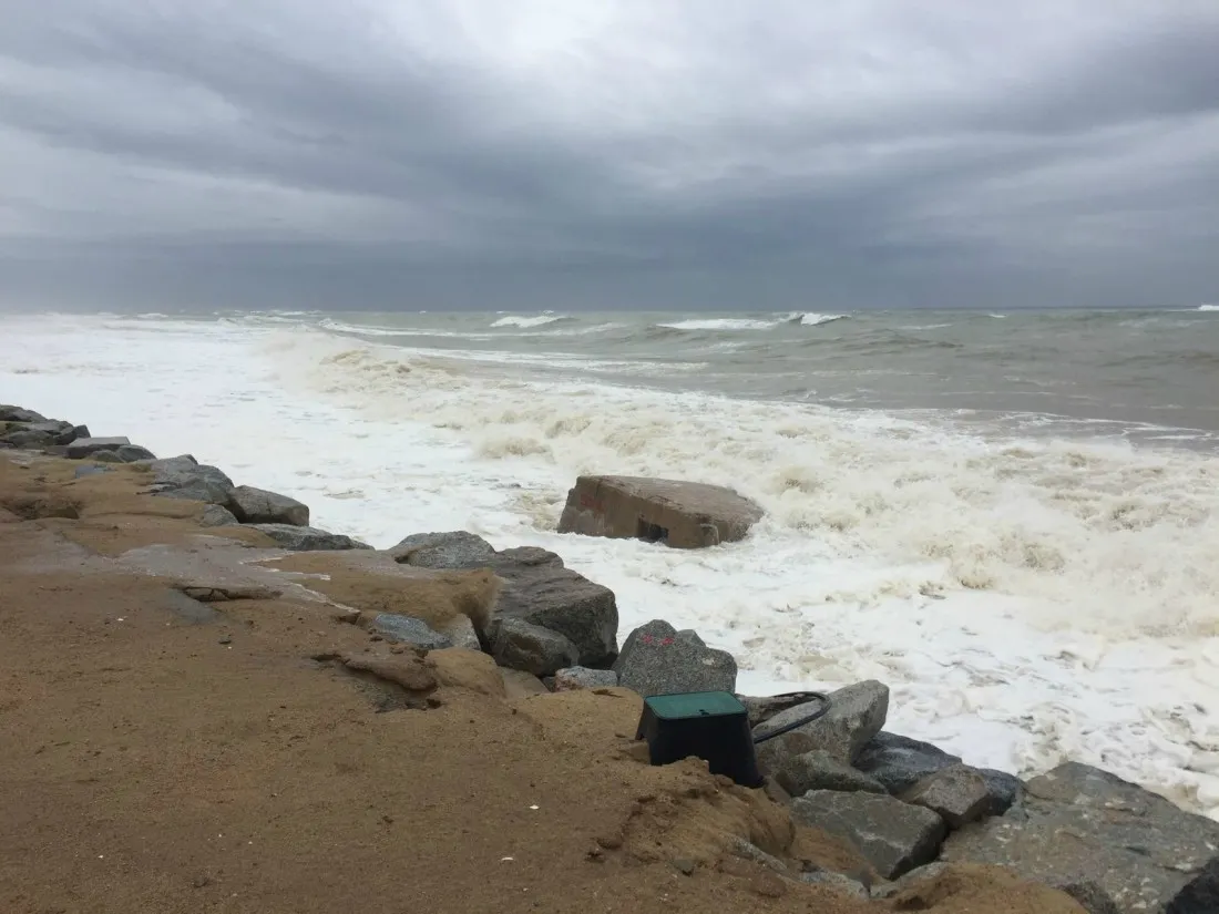 Ara fa un any que el temporal feia grans destrosses a la façana marítima