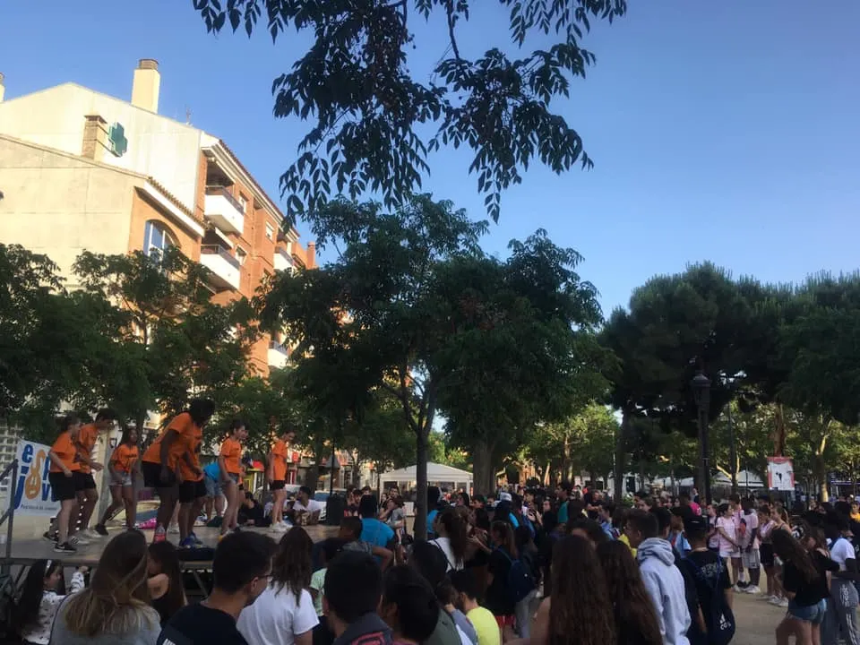 260 joves participen a les cloendes del 'Com t'ho fas...'