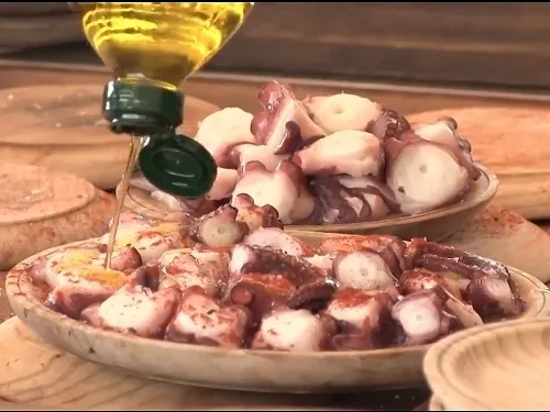 Us convidem a una degustació de pop a la Festa do Pulpo de la Irmandade Galega
