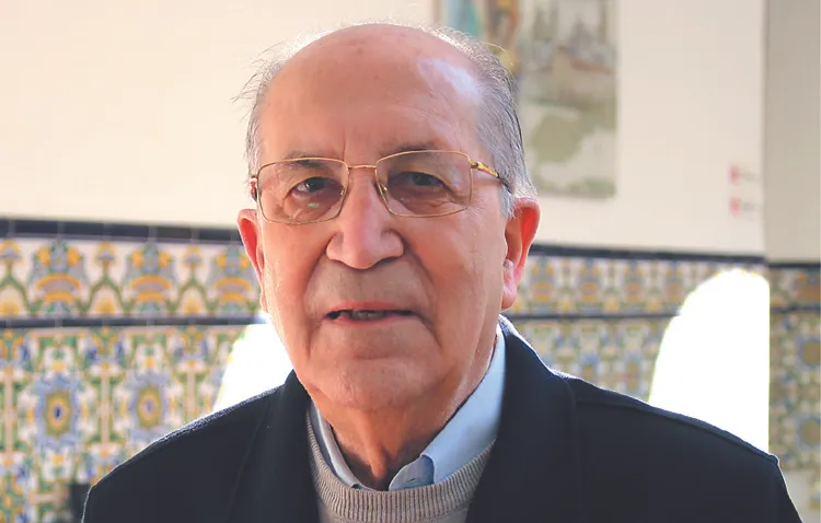 El sacerdote salesiano Valentín Vigueras protagonista de los micrófonos de COPE Utrera (98.1 FM)