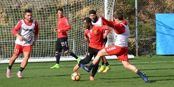 El Nàstic, molt pendent de les baixes a la línia defensiva