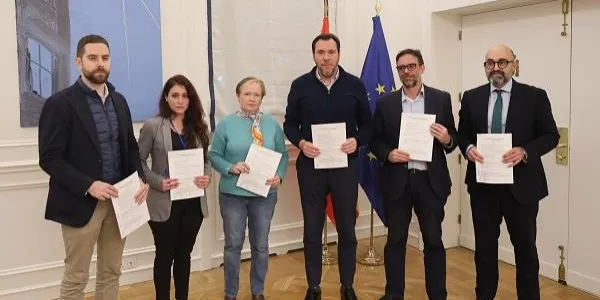 Desconvocada la vaga al servei ferroviari