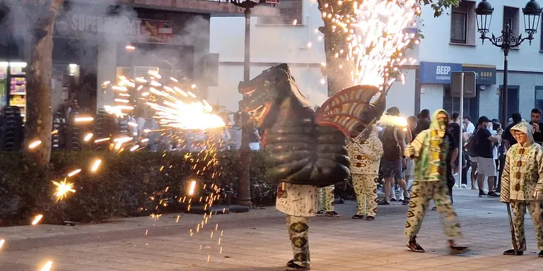 El Correfoc i el Castell de Focs acomiaden Sant Joan 2026