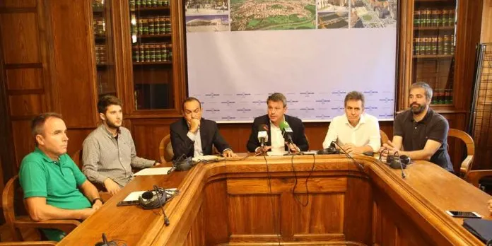 LOS GRUPOS POLÍTICOS DEL AYUNTAMIENTO DE IRUN RECHAZAN EL PROYECTO ZALDUNBORDA