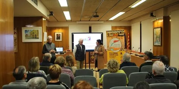 La ciutadania d'Altafulla mostra la seva preocupació pel desenvolupament del tercer fil ferroviari