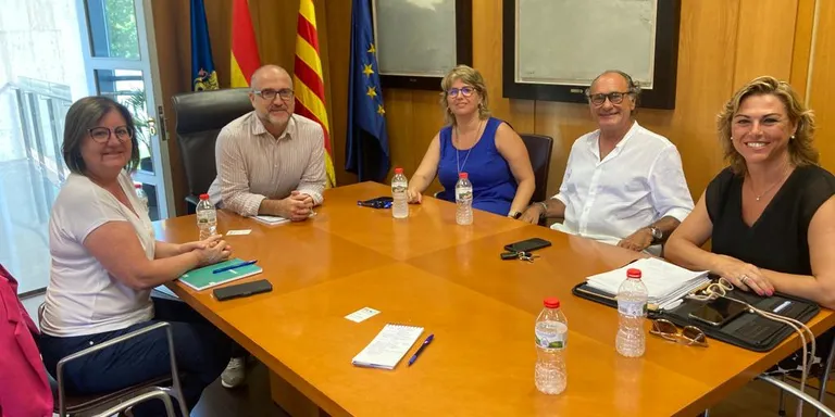 L’alcalde i la regidora de Turisme de Cambrils avaluen amb la FEHT el Pla Conjunt de Promoció