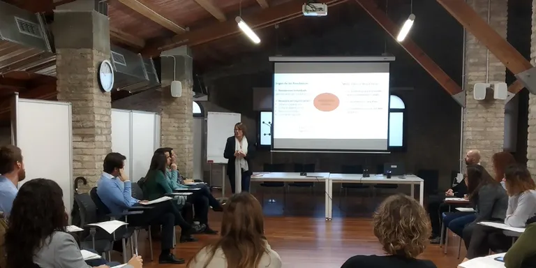La Xarxa Rub\xed Empresa analitza la resist\xe8ncia al canvi de les organitzacions