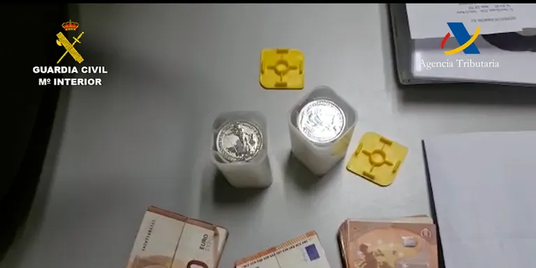 Decomissats prop de 30.000 euros a la duana de la Farga de Moles
